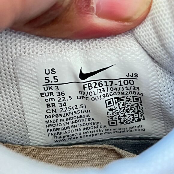 Nike Air Max 90 United In Victory White Hemp FB2617-100 Women's Size US 5.5 - Picture 6 of 8